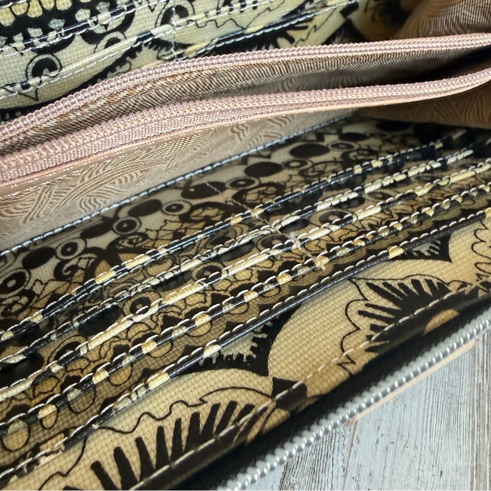 Sak Roots Wallet - Picture 8 of 12